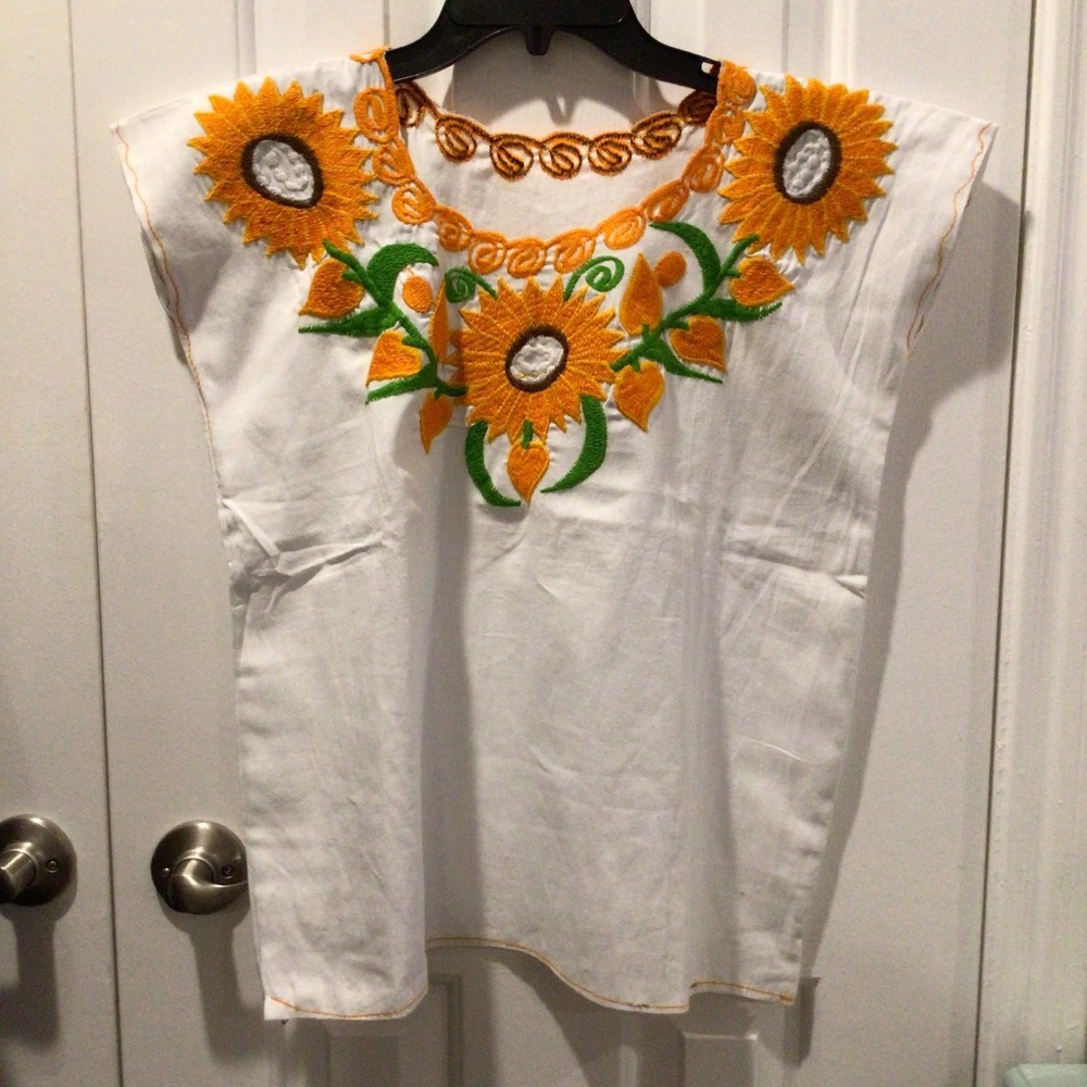 Made in Mexico embroidered blouse
